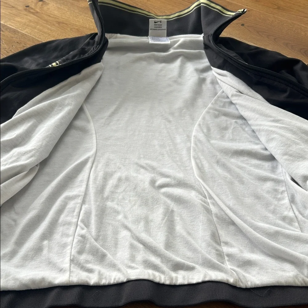 vintage Nike Court tennis jacket size L (12-14) - Picture 9 of 10
